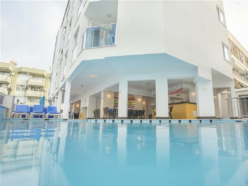 Cleopatra Golden Beach Hotel Аланя Екстериор снимка