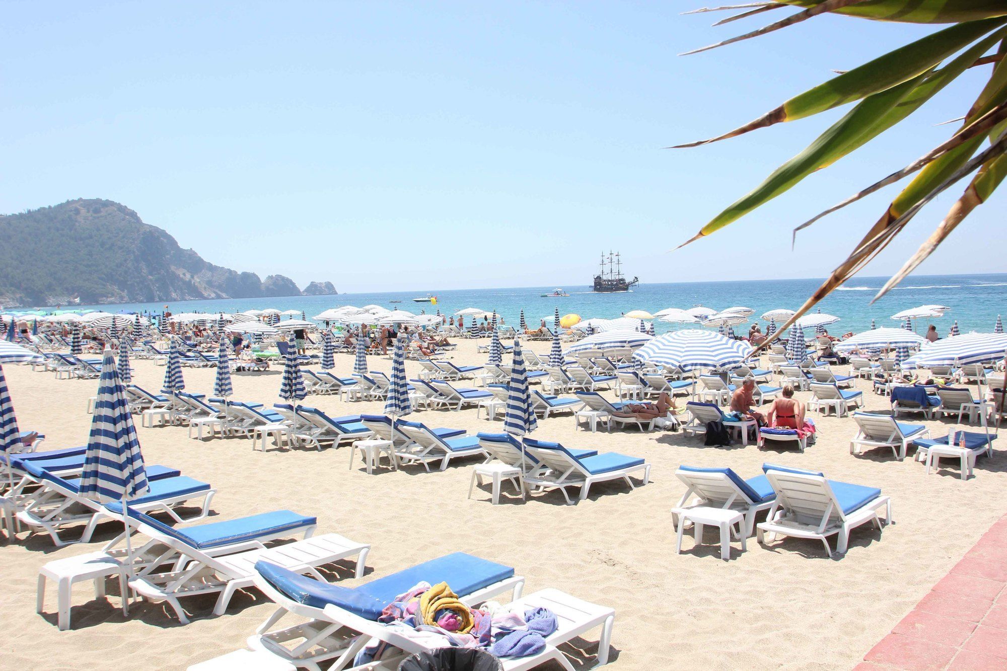 Cleopatra Golden Beach Hotel Аланя Екстериор снимка